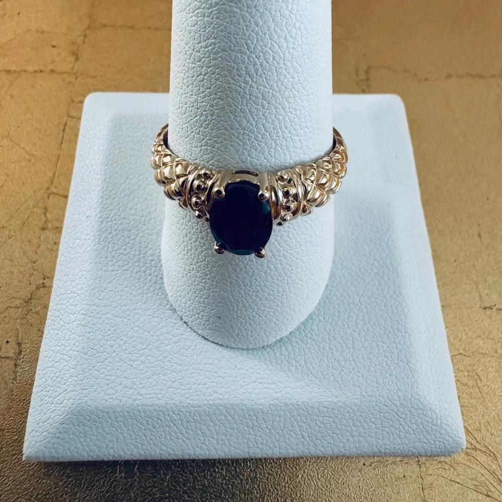 14K Yellow Gold Vintage Amethyst Ring Textured Band Statement Piece size 10.75